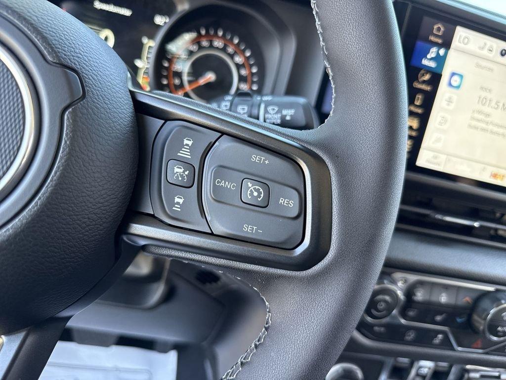 Jeep Wrangler 4-Door Sport S - Thumbnail 17