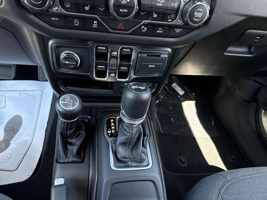 Jeep Wrangler 4-Door Sport S - Thumbnail 20