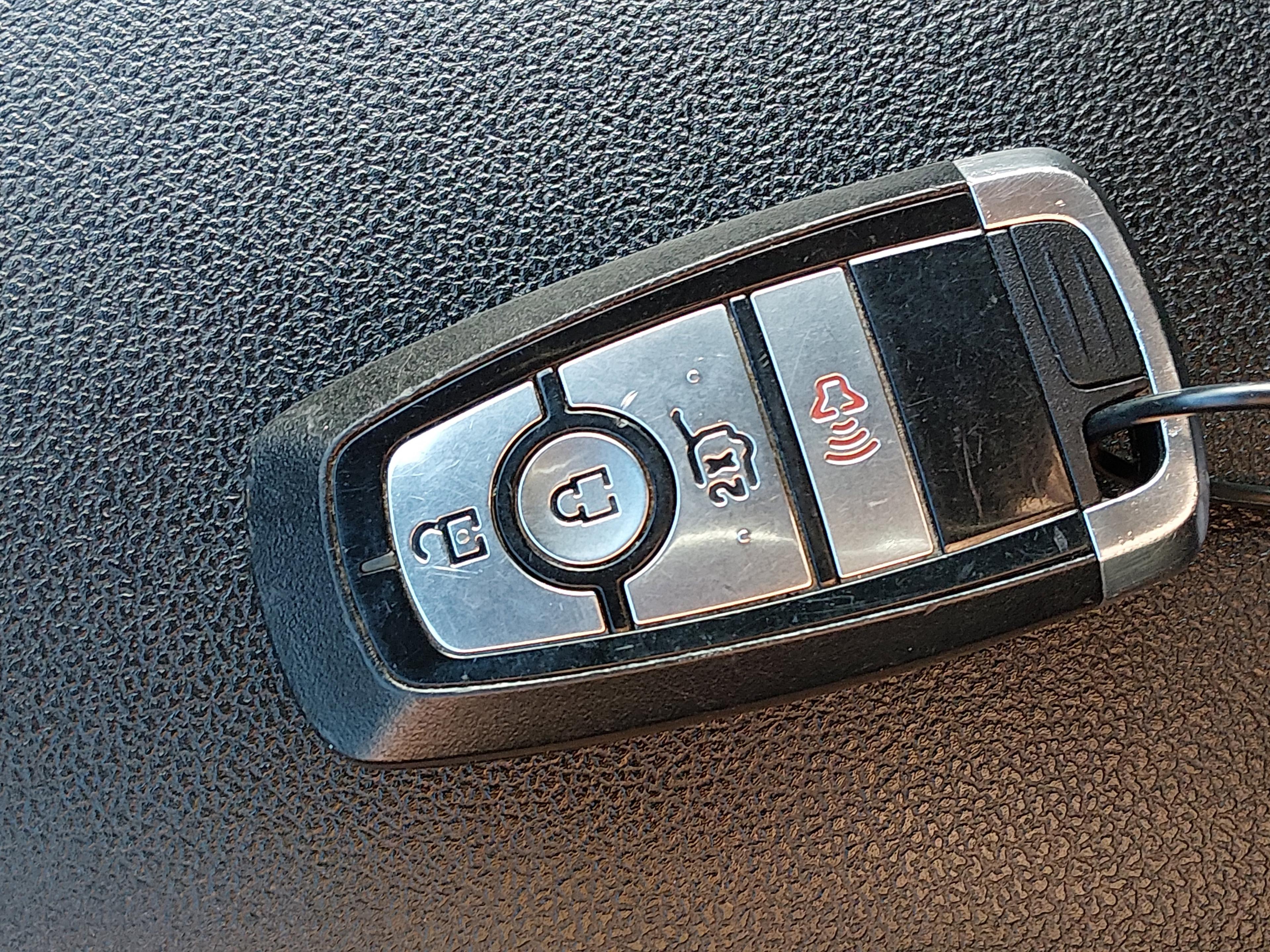 Ford Escape St-Line Fwd - Thumbnail 15