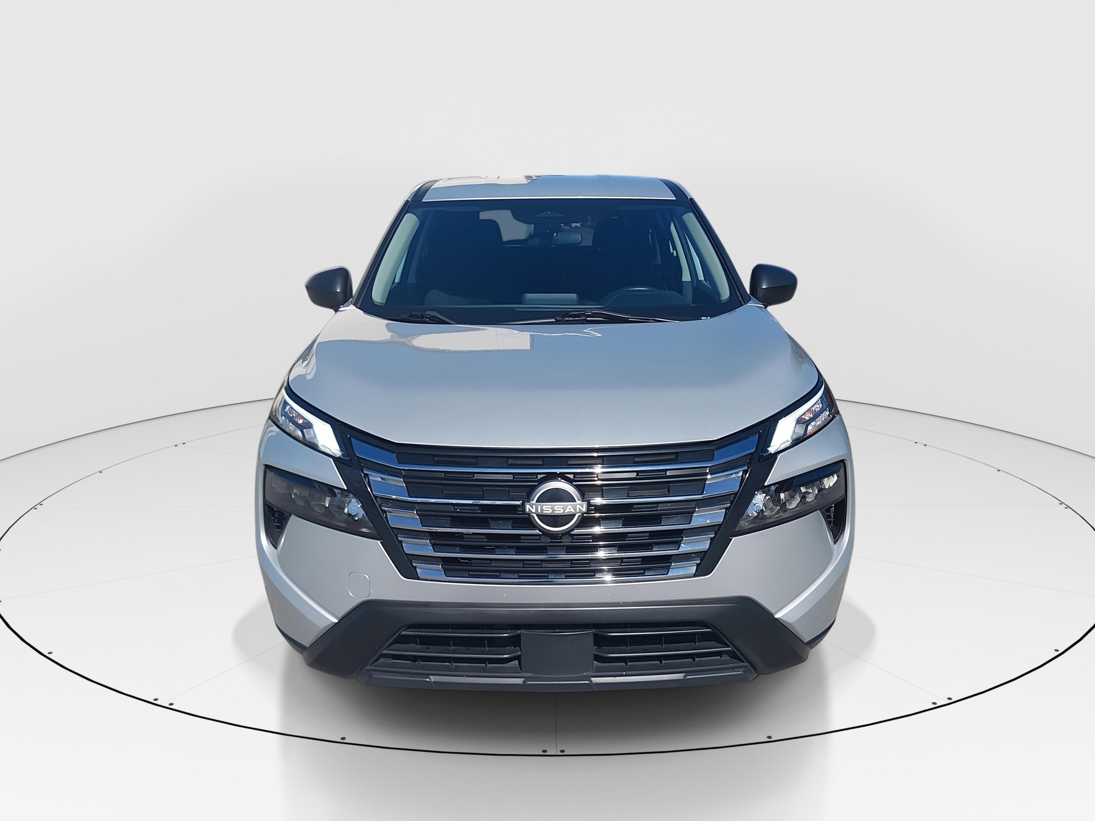 Nissan Rogue Fwd S - Thumbnail 2