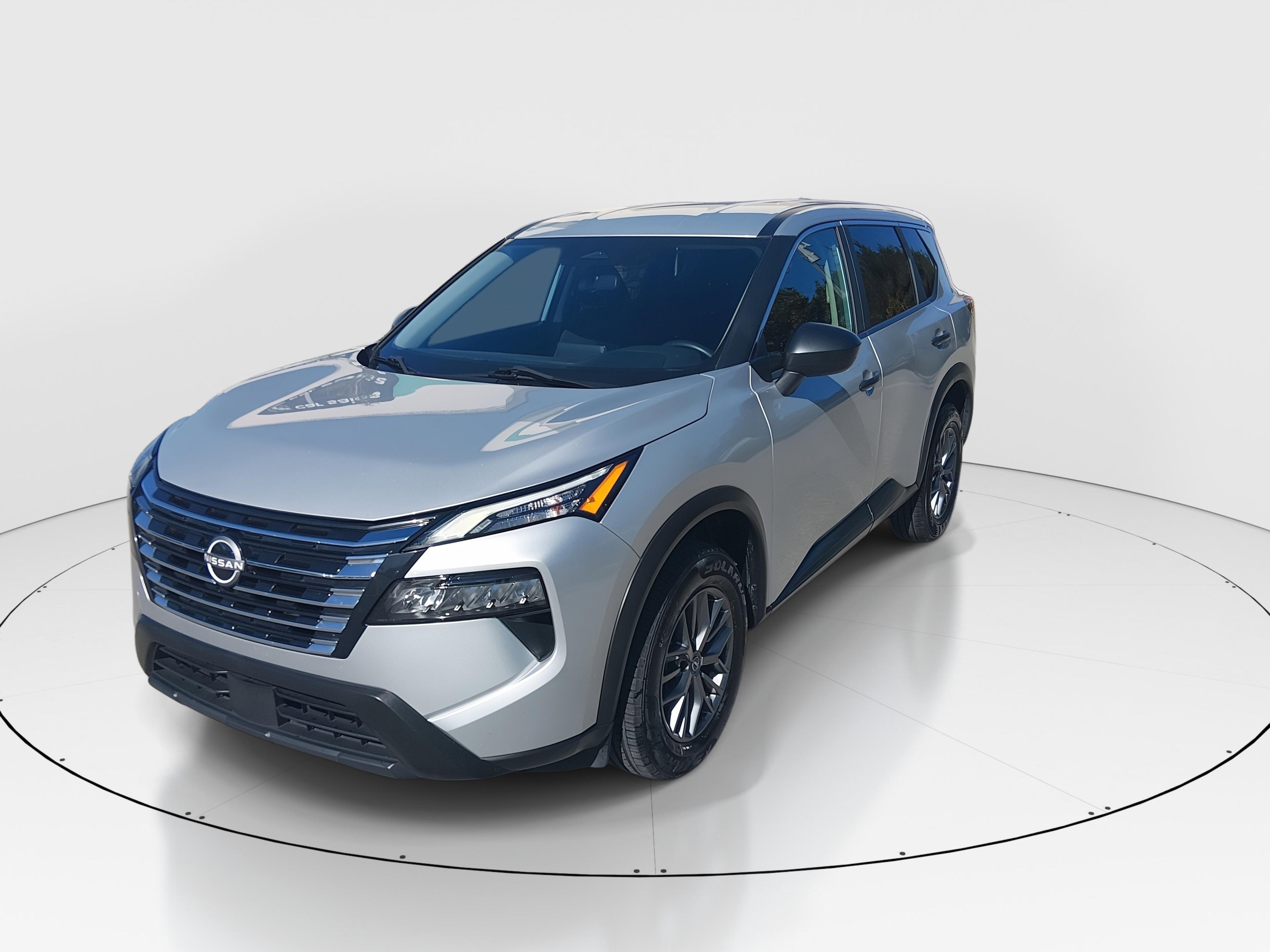 Nissan Rogue Fwd S - Thumbnail 3