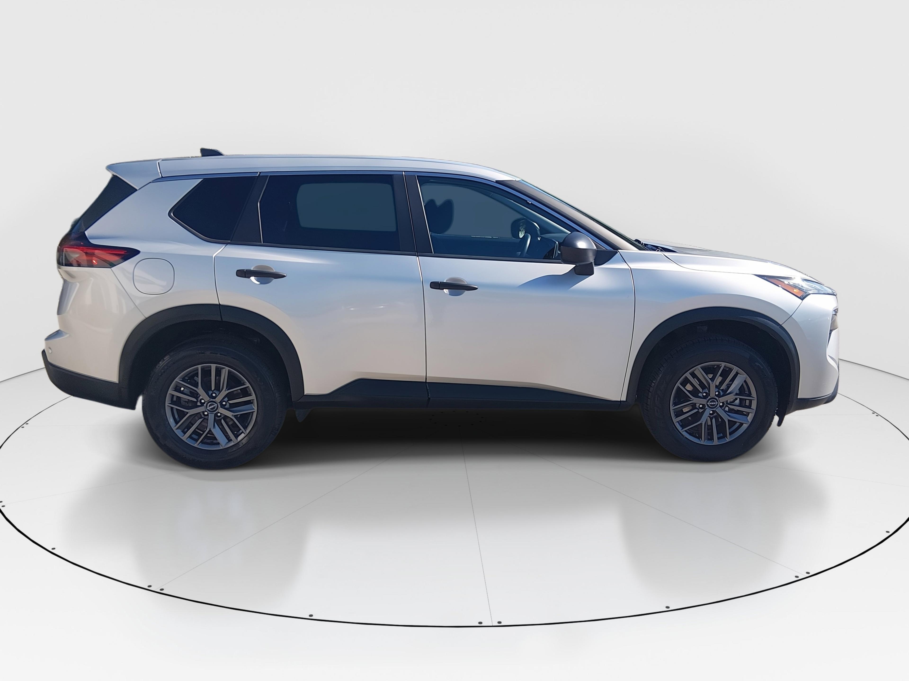 Nissan Rogue Fwd S - Thumbnail 8