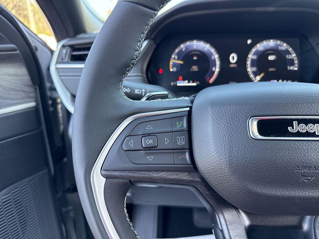 Jeep Grand Cherokee L Limited 4X4 - Thumbnail 16