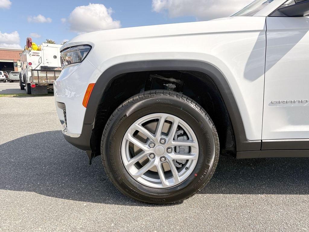 Jeep Grand Cherokee L Laredo X 4X4 - Thumbnail 10