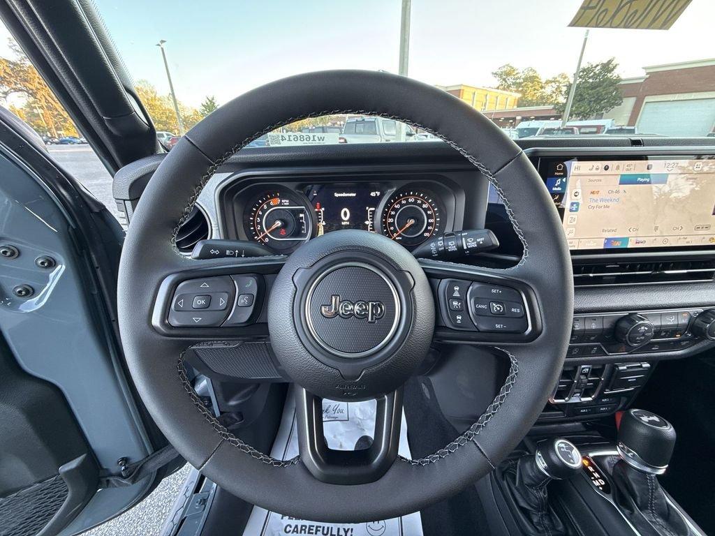 Jeep Wrangler 4-Door Sport S - Thumbnail 15