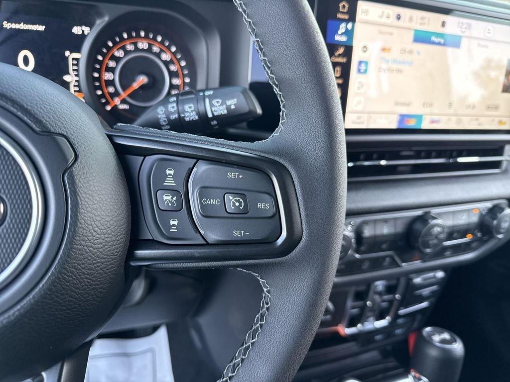 Jeep Wrangler 4-Door Sport S - Thumbnail 17