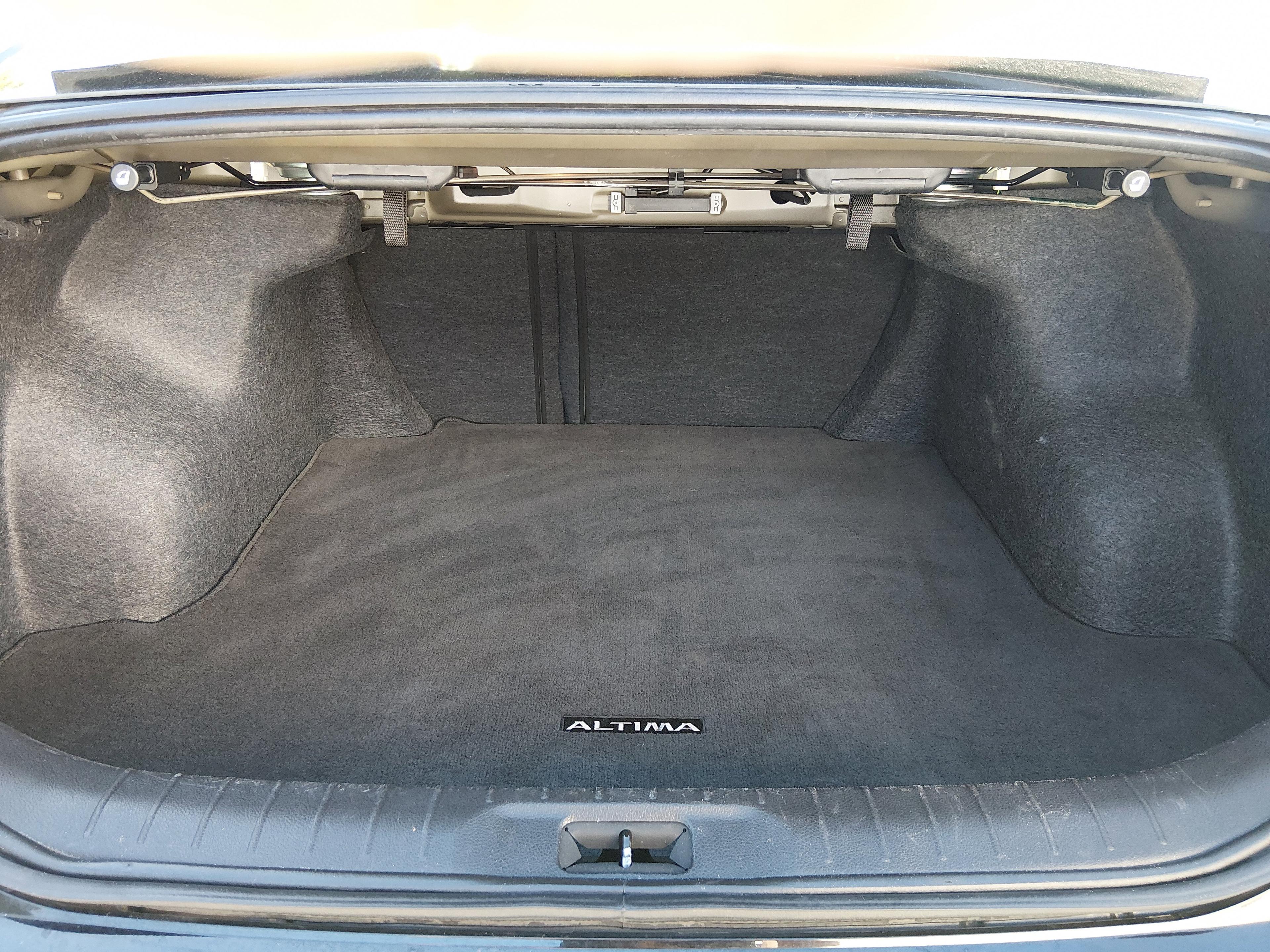 Nissan Altima 2.5 Sr Sedan - Thumbnail 11