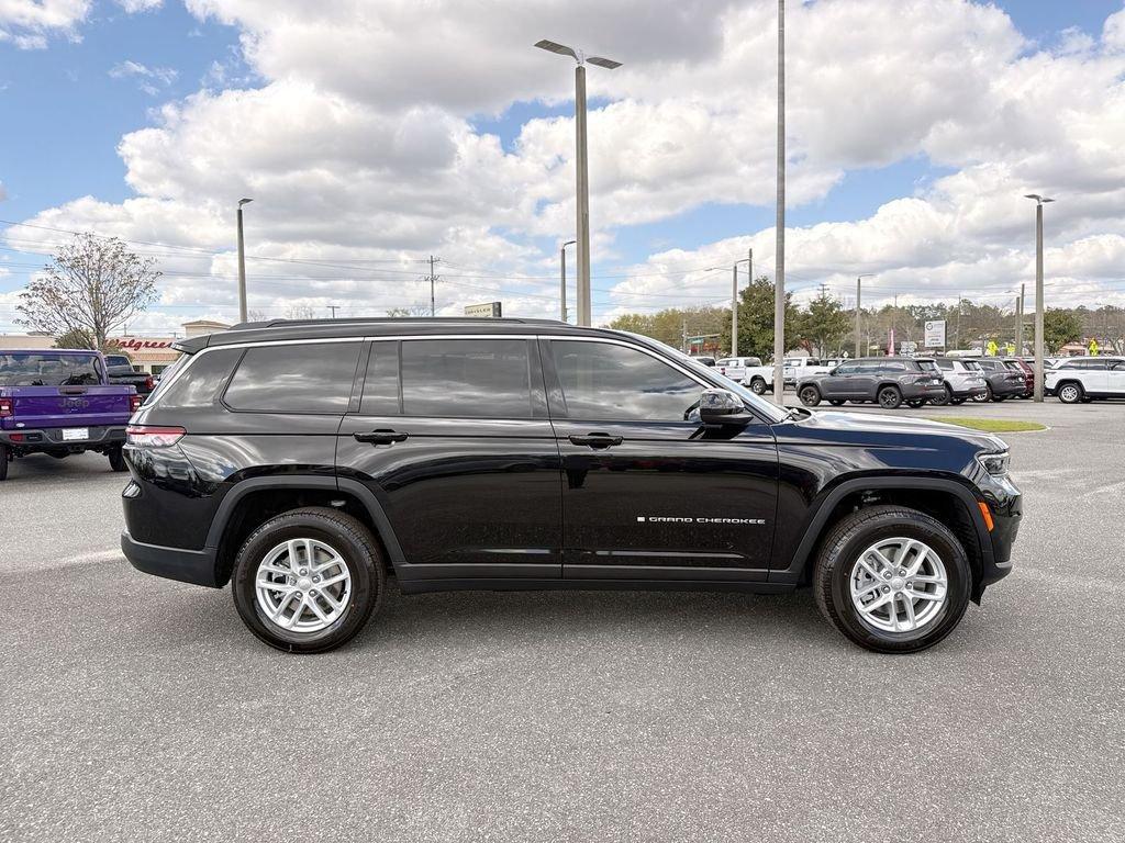 Jeep Grand Cherokee L Laredo X 4X4 - Thumbnail 3