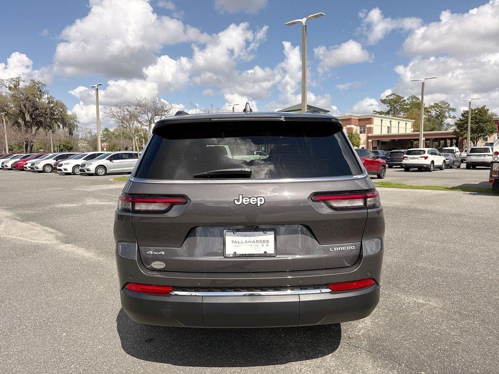 Jeep Grand Cherokee L Laredo X 4X4 - Thumbnail 4