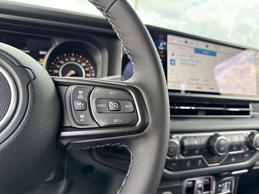 Jeep Gladiator Mojave 4X4 - Thumbnail 17