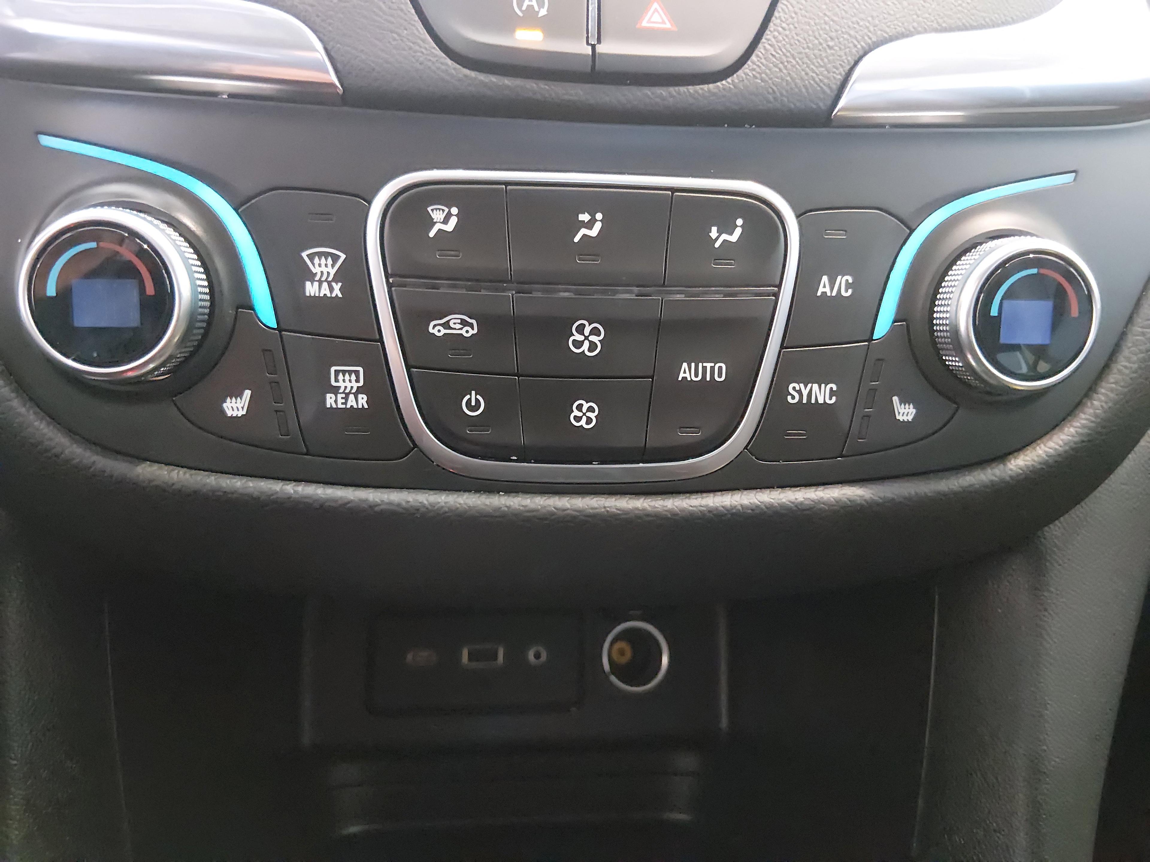 Chevrolet Equinox Awd 4Dr Lt W/1Lt - Thumbnail 17