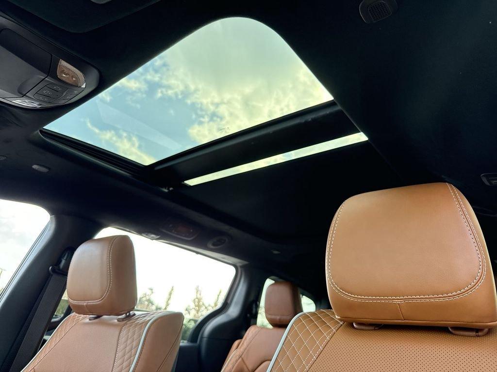 Chrysler Pacifica Pinnacle - Thumbnail 18