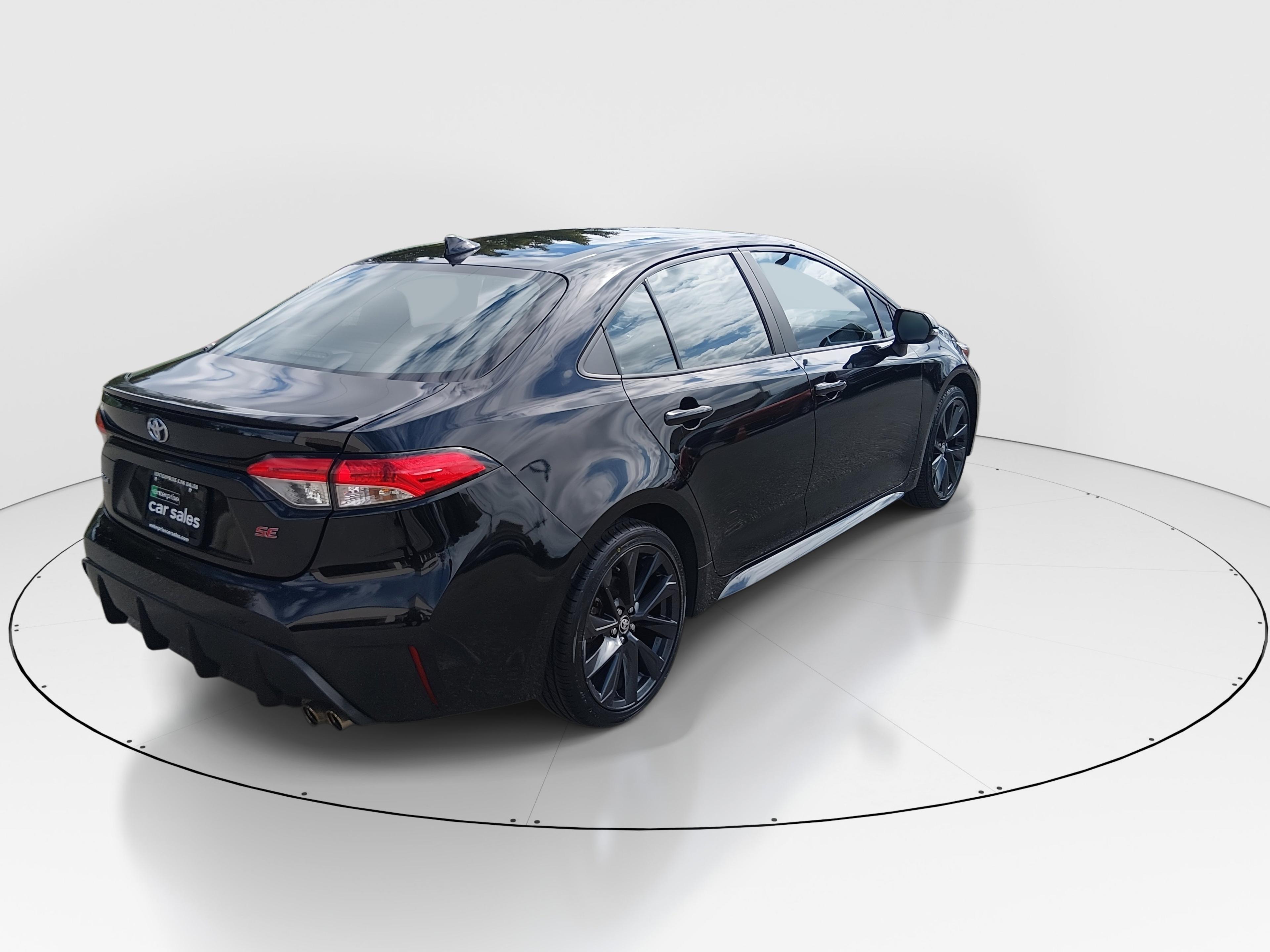 Toyota Corolla Se Cvt - Thumbnail 7