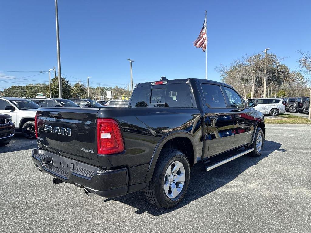 Ram 1500 Big Horn Crew Cab 4X4 5'7' Box - Thumbnail 3