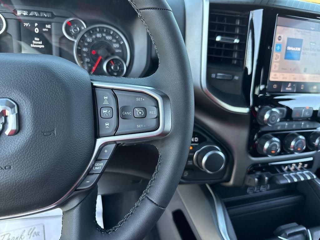 Ram 1500 Big Horn Crew Cab 4X4 5'7' Box - Thumbnail 15