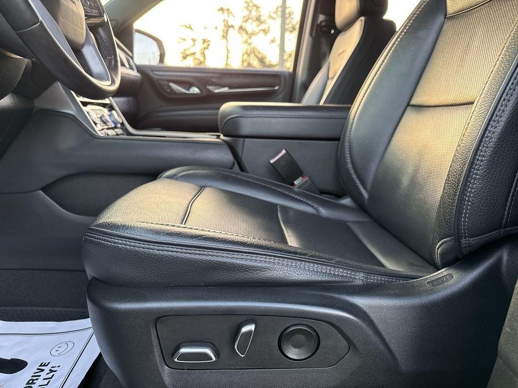 GMC Yukon Denali - Thumbnail 13