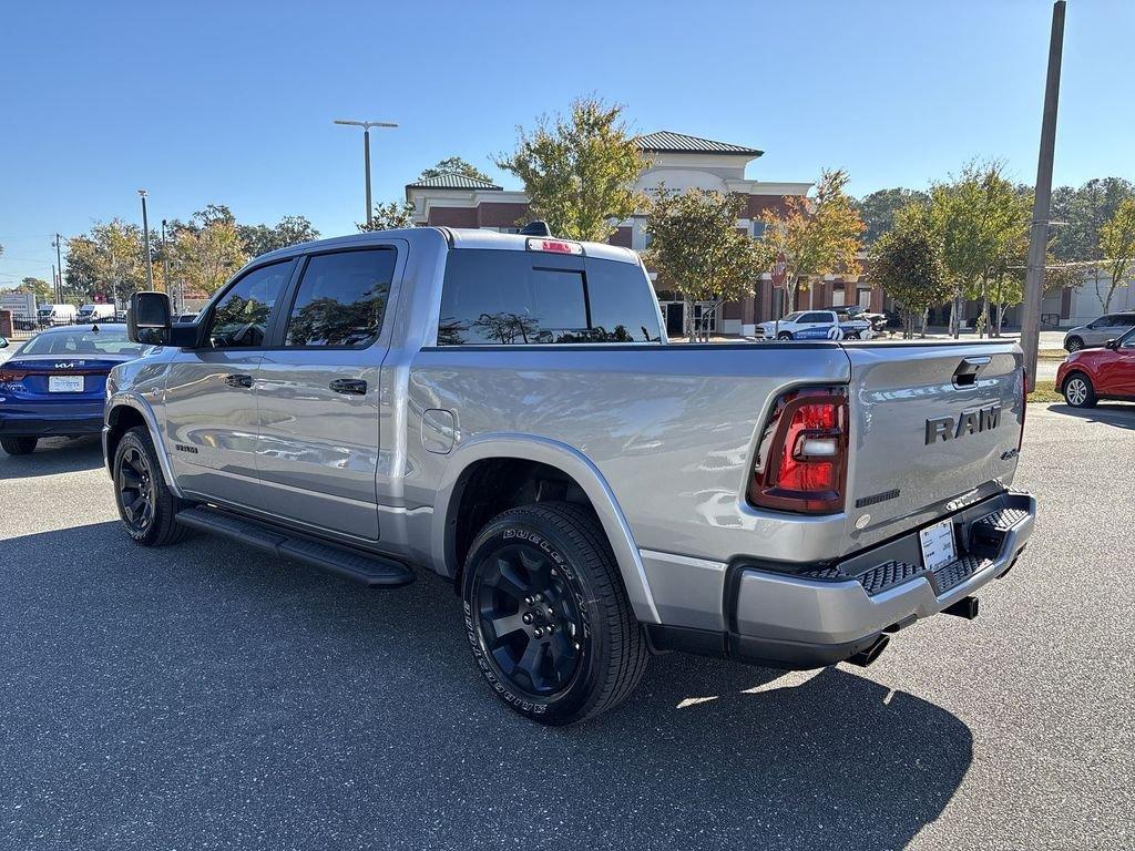 Ram 1500 Big Horn Crew Cab 4X4 5'7' Box - Thumbnail 6