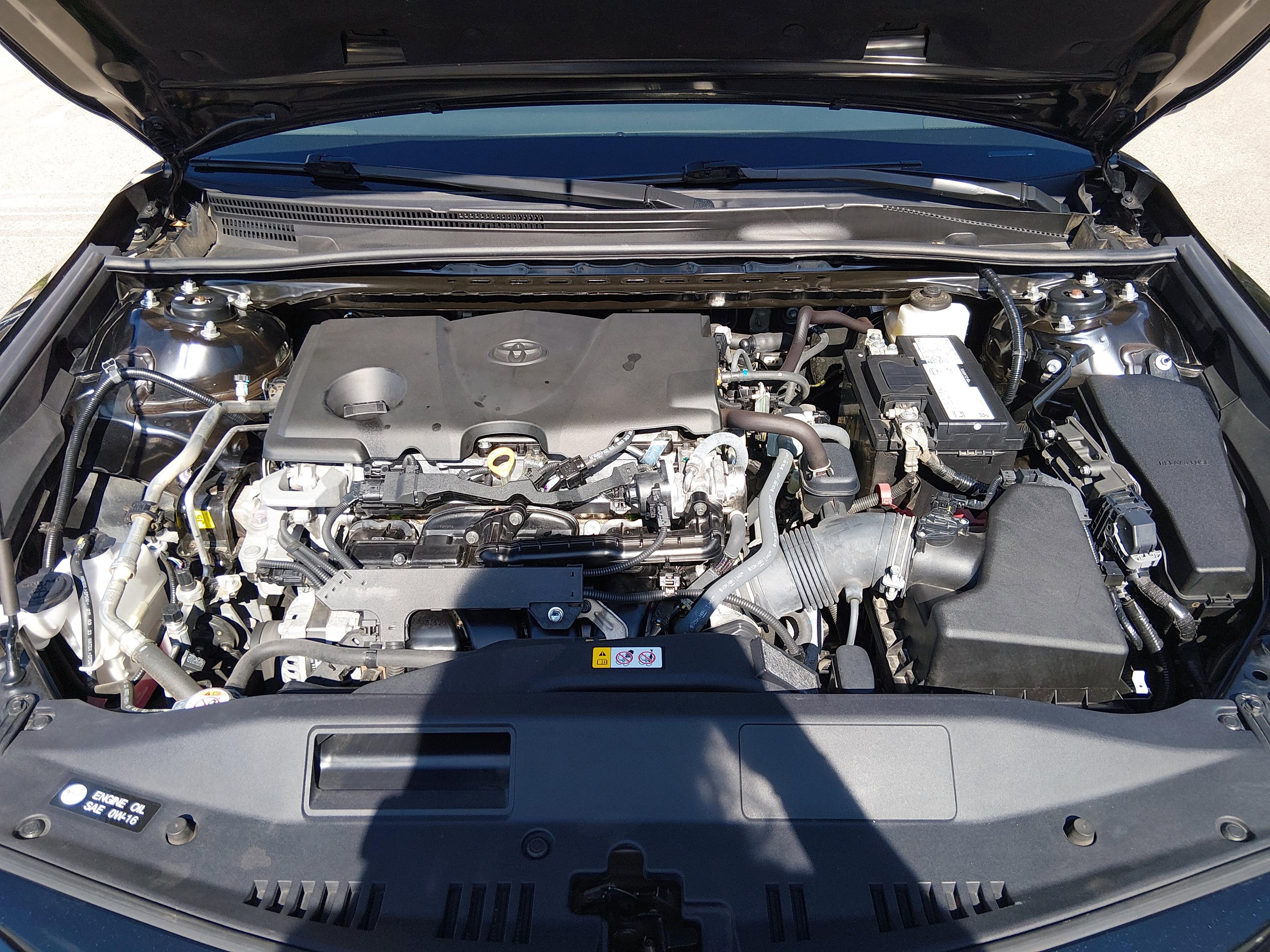 Toyota Camry Le Auto - Thumbnail 9