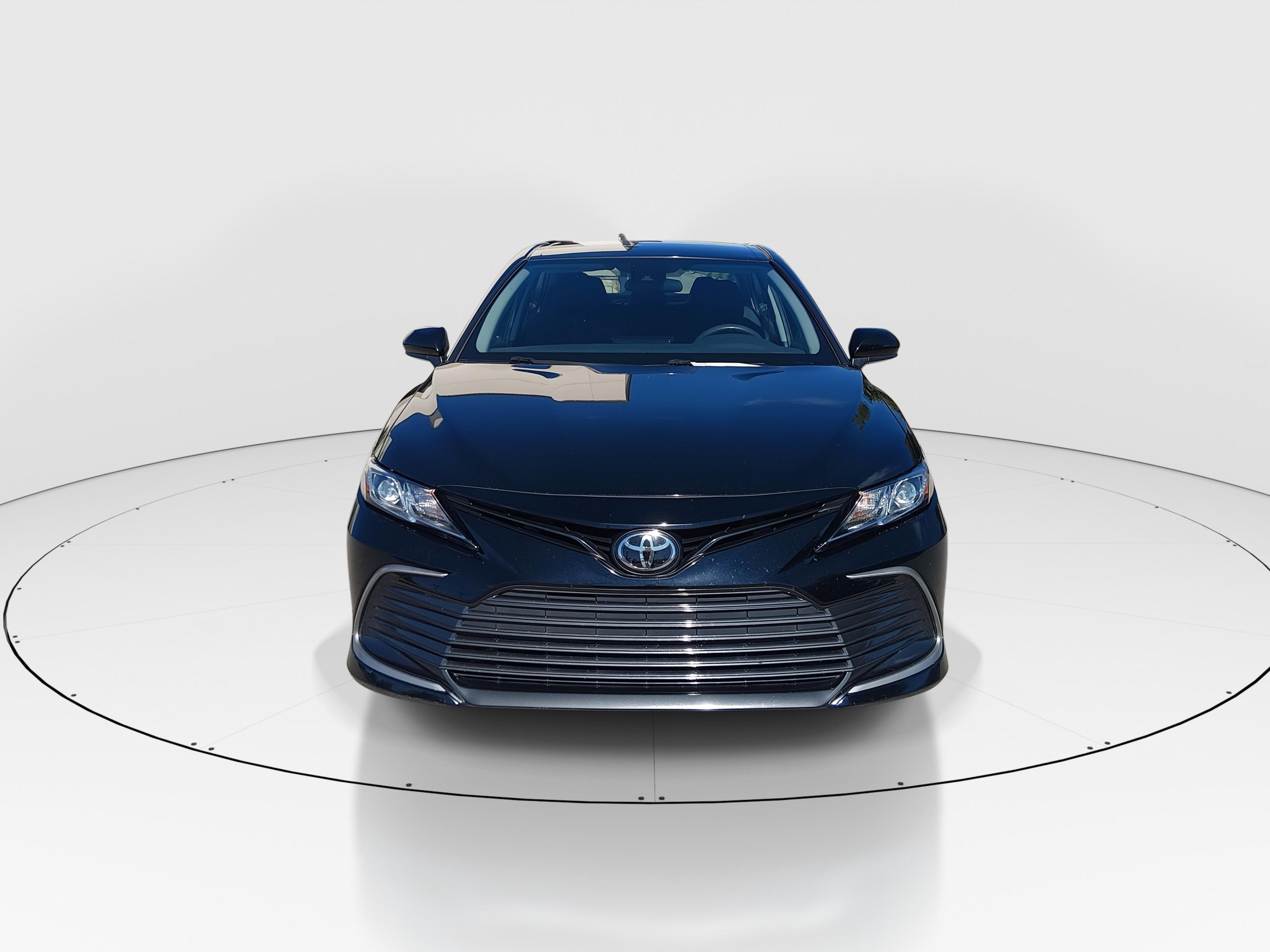 Toyota Camry Le Auto - Thumbnail 2