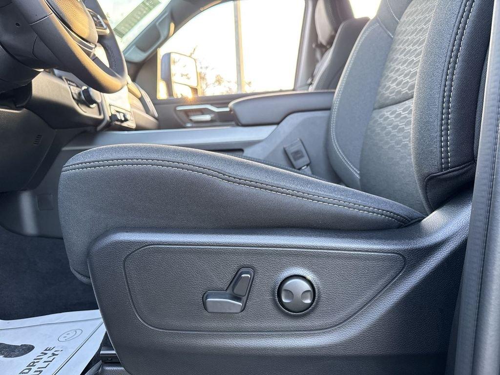 Ram 1500 Big Horn Crew Cab 4X4 5'7' Box - Thumbnail 12