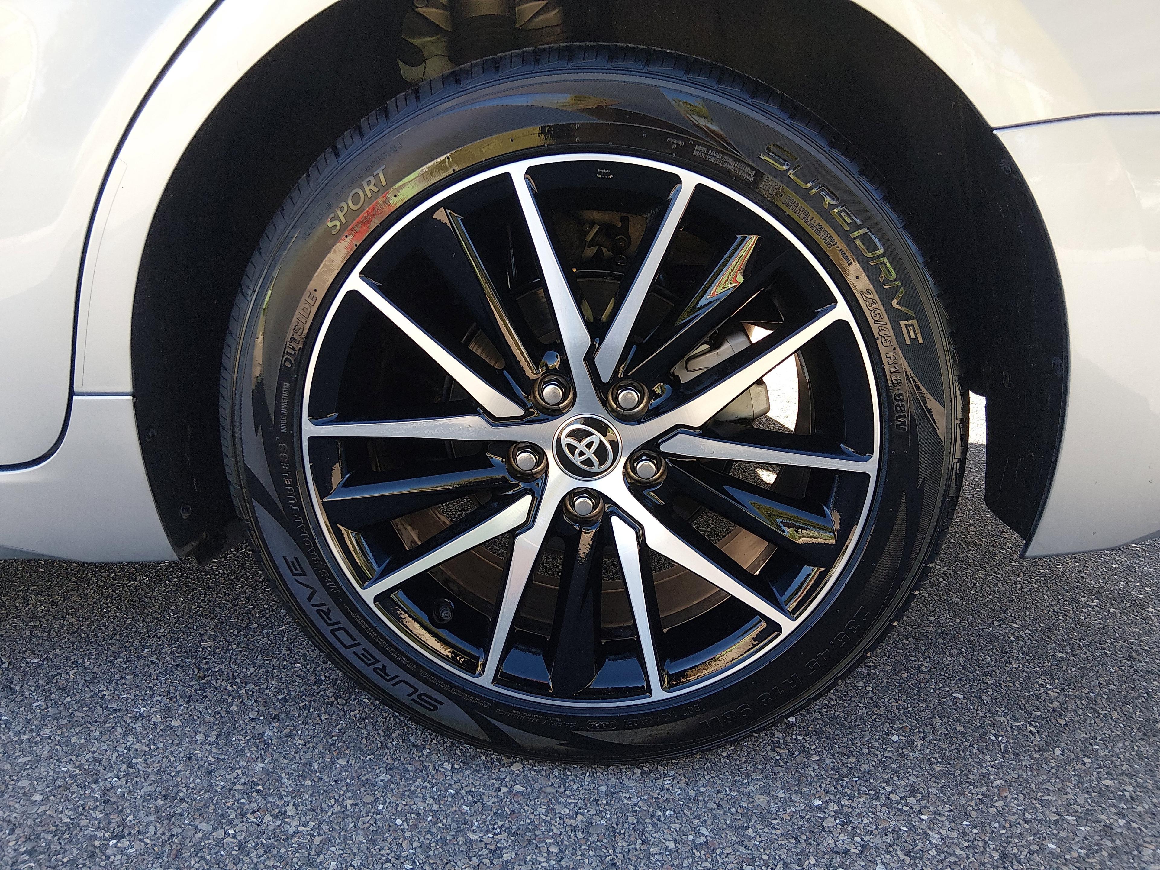 Toyota Camry Se Auto - Thumbnail 10