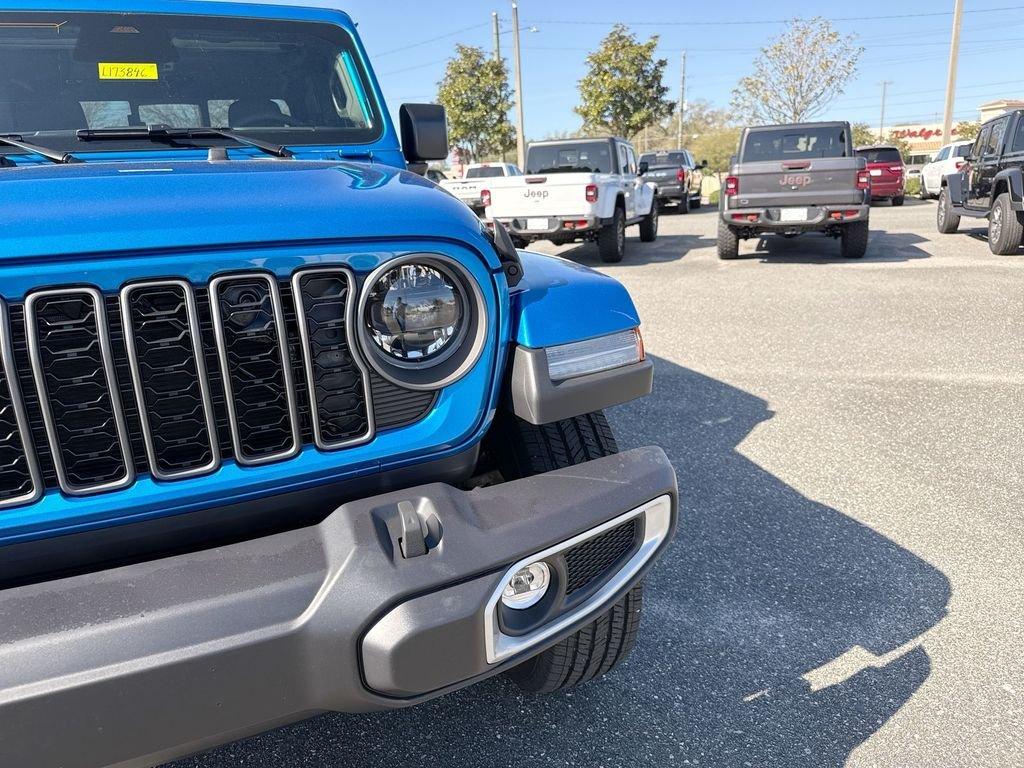 Jeep Gladiator Sahara 4X4 - Thumbnail 10