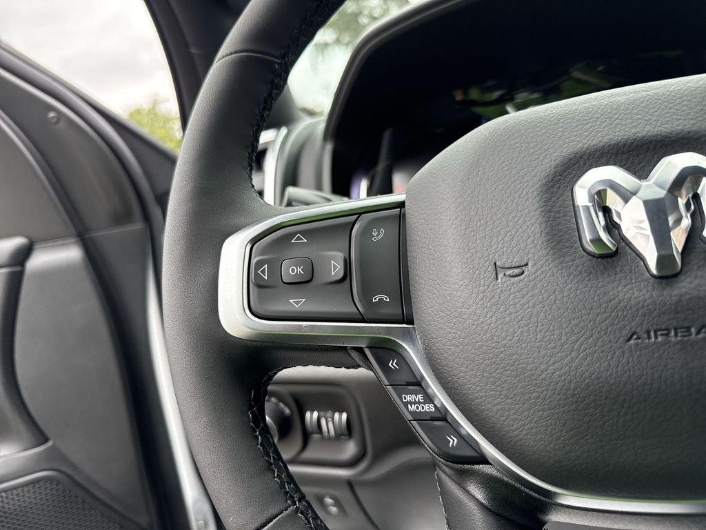 Ram 1500 Big Horn Crew Cab 4X4 5'7' Box - Thumbnail 16