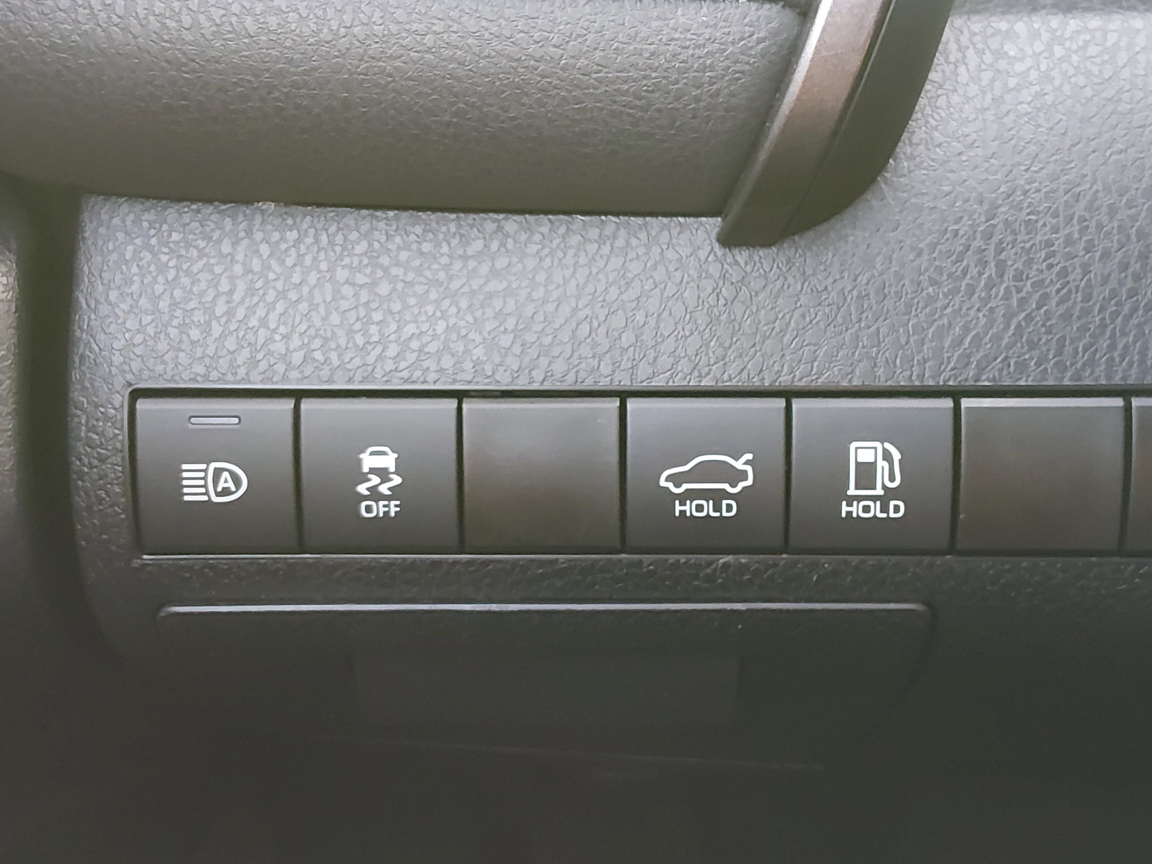 Toyota Camry Se Auto - Thumbnail 13