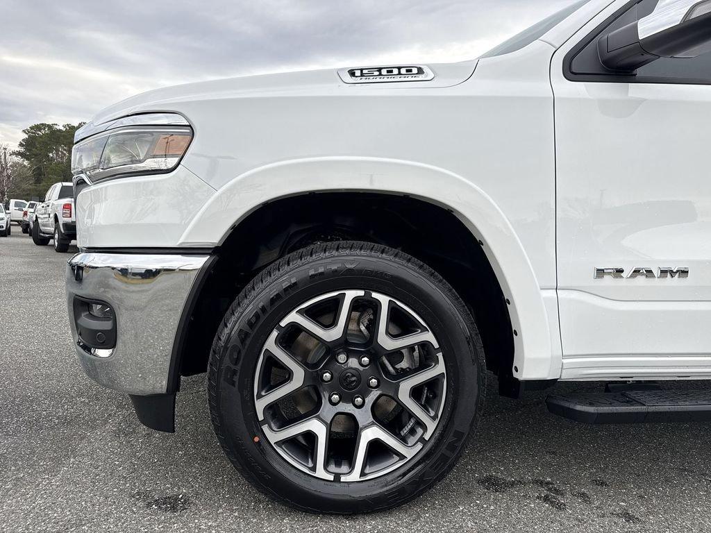 Ram 1500 Laramie Crew Cab 4X2 5'7' Box - Thumbnail 11