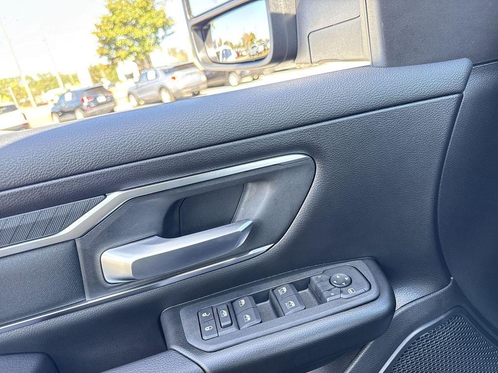 Ram 1500 Big Horn Crew Cab 4X4 5'7' Box - Thumbnail 13