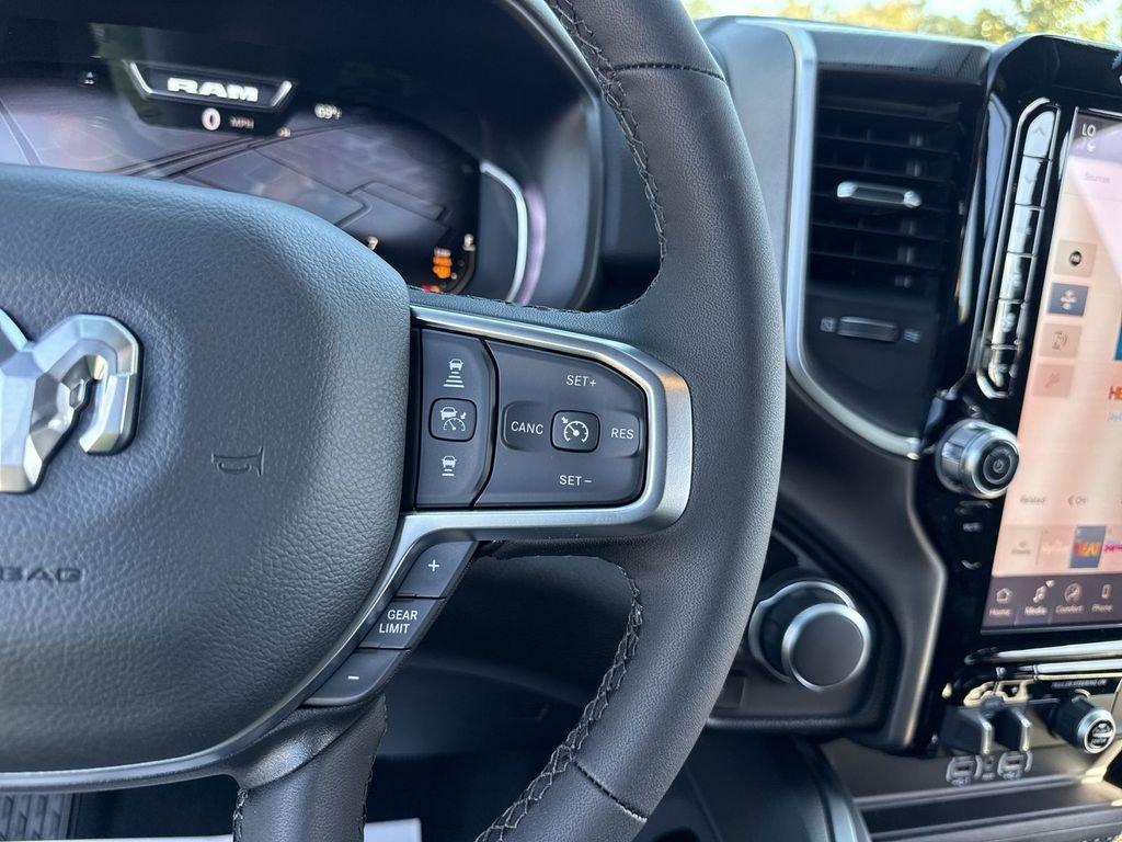 Ram 1500 Big Horn Crew Cab 4X4 5'7' Box - Thumbnail 16