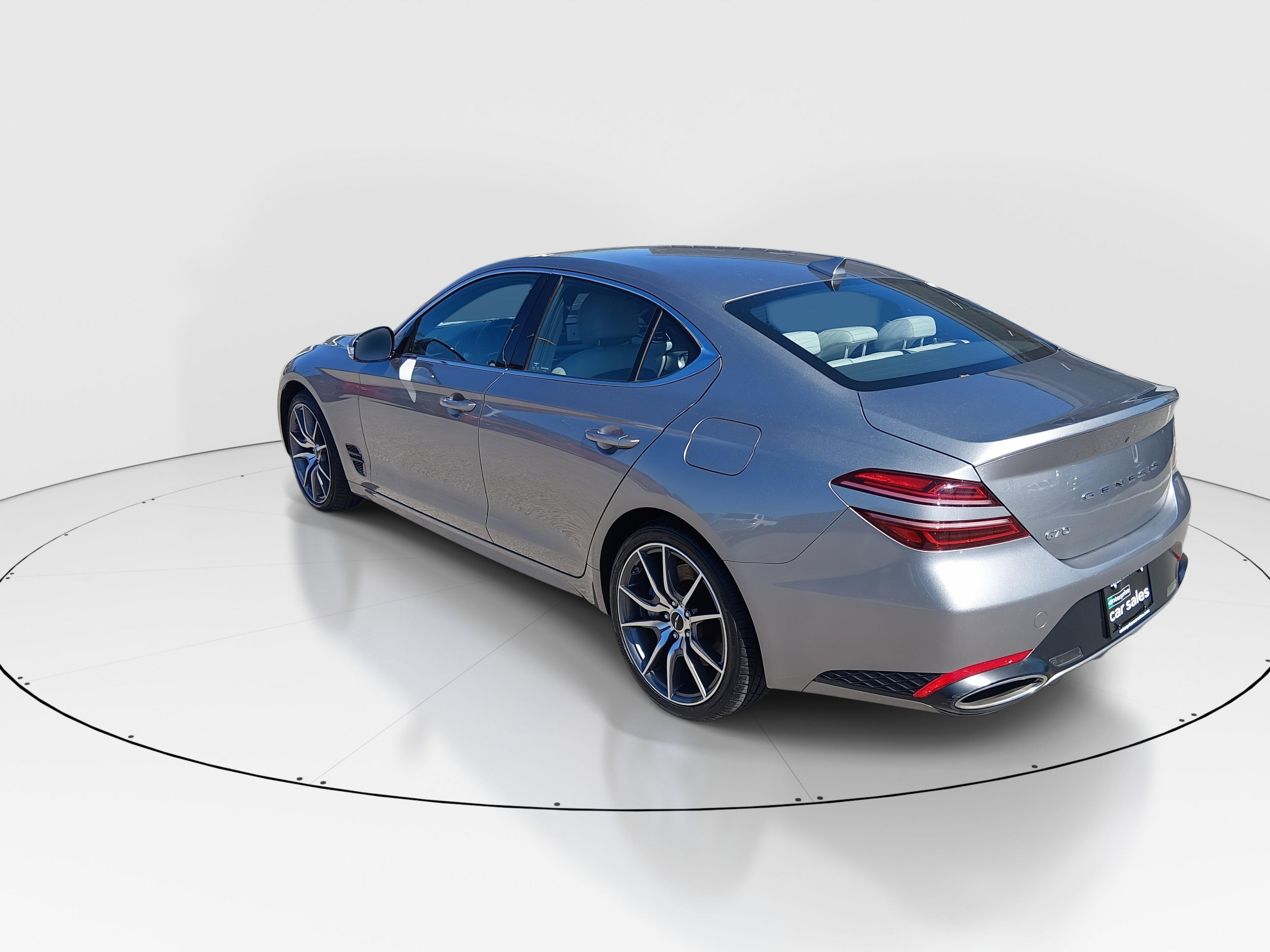 Genesis G70 2.5T Rwd - Thumbnail 5