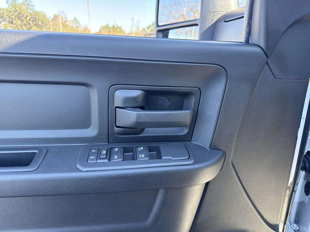 Ram 2500 Tradesman Crew Cab 4X4 6'4' Box - Thumbnail 11