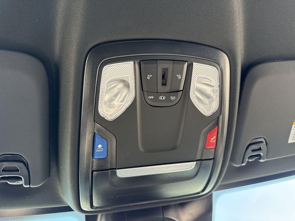 Ram 2500 Tradesman Crew Cab 4X4 6'4' Box - Thumbnail 14