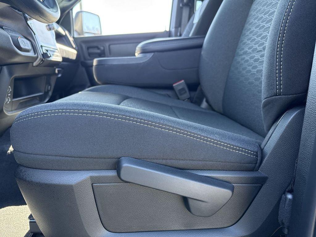 Ram 2500 Tradesman Crew Cab 4X4 6'4' Box - Thumbnail 13