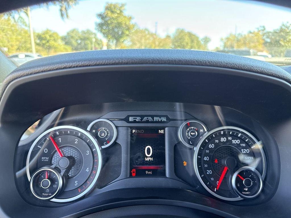 Ram 2500 Tradesman Crew Cab 4X4 6'4' Box - Thumbnail 16