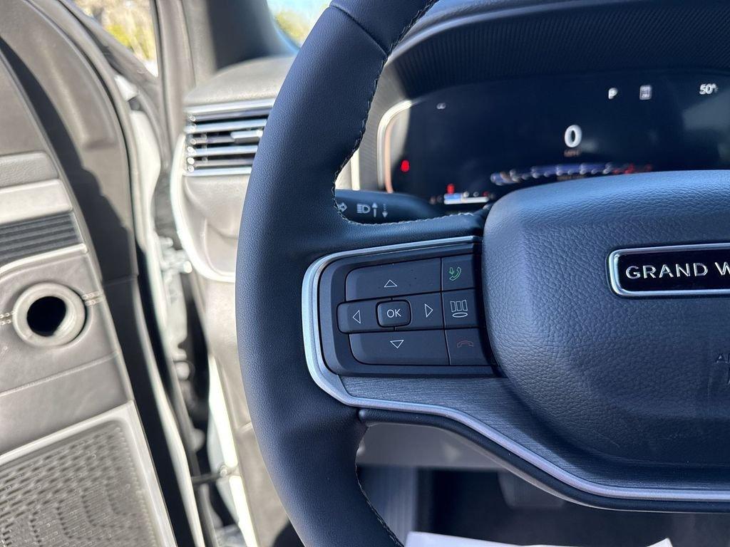 Jeep Grand Wagoneer L 4X4 - Thumbnail 13