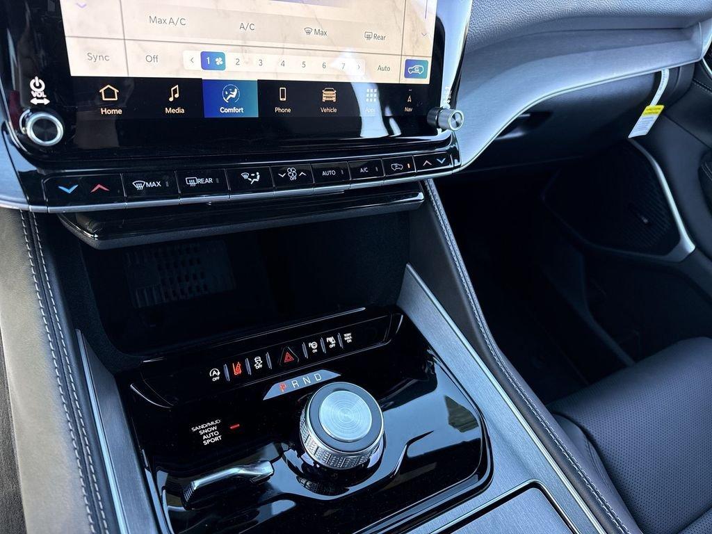 Jeep Grand Wagoneer L 4X4 - Thumbnail 19