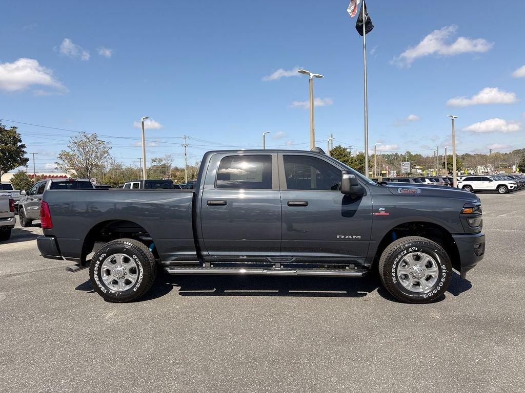 Ram 2500 Big Horn Crew Cab 4X4 6'4' Box - Thumbnail 3