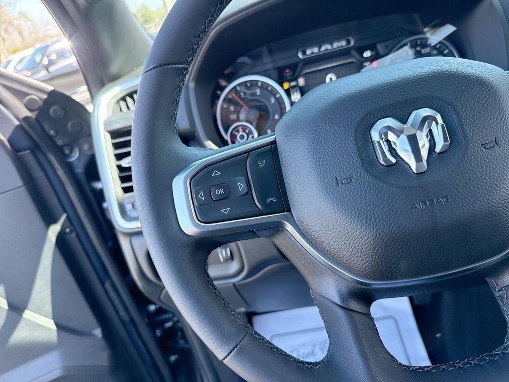 Ram 2500 Big Horn Crew Cab 4X4 6'4' Box - Thumbnail 16