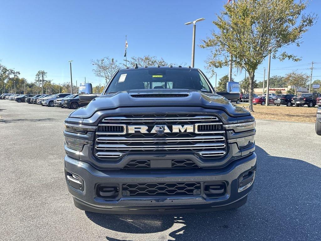 Ram 3500 Laramie Mega Cab 4X4 6'4' Box - Thumbnail 9