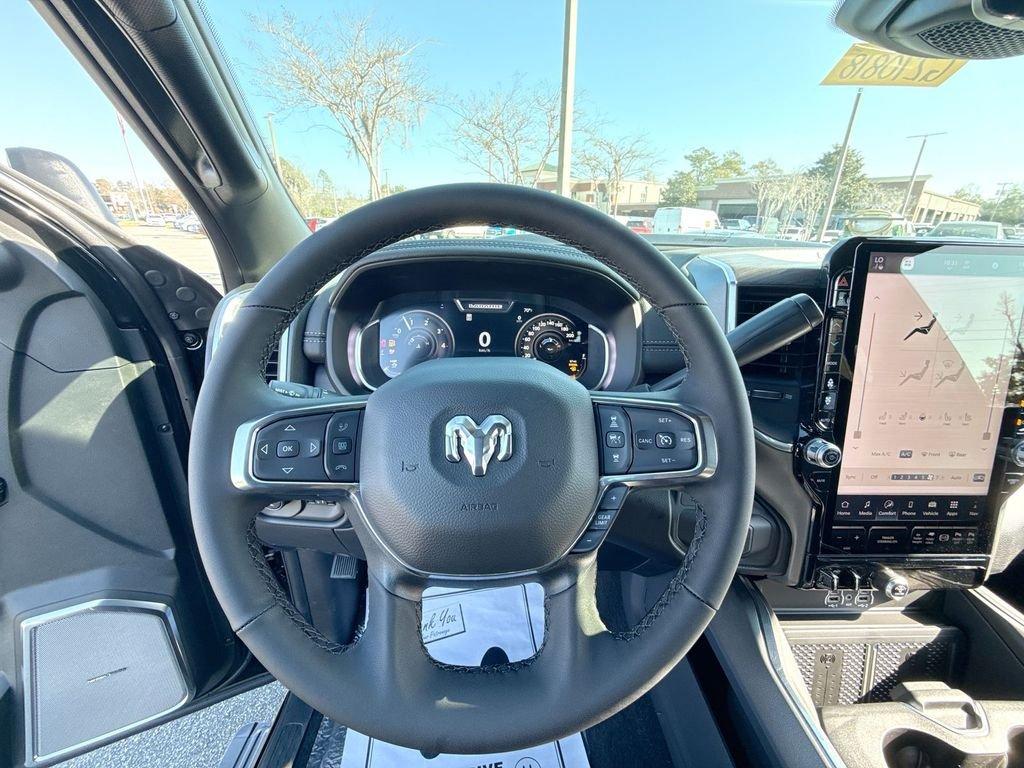 Ram 3500 Laramie Mega Cab 4X4 6'4' Box - Thumbnail 12