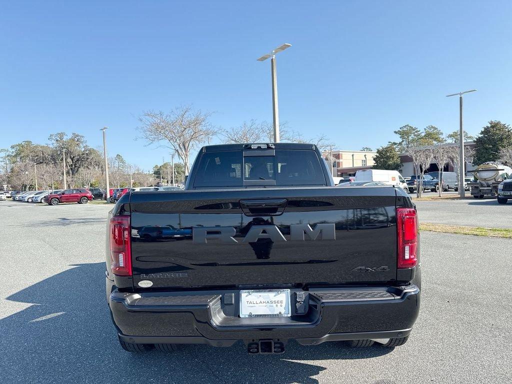 Ram 3500 Laramie Mega Cab 4X4 6'4' Box - Thumbnail 4