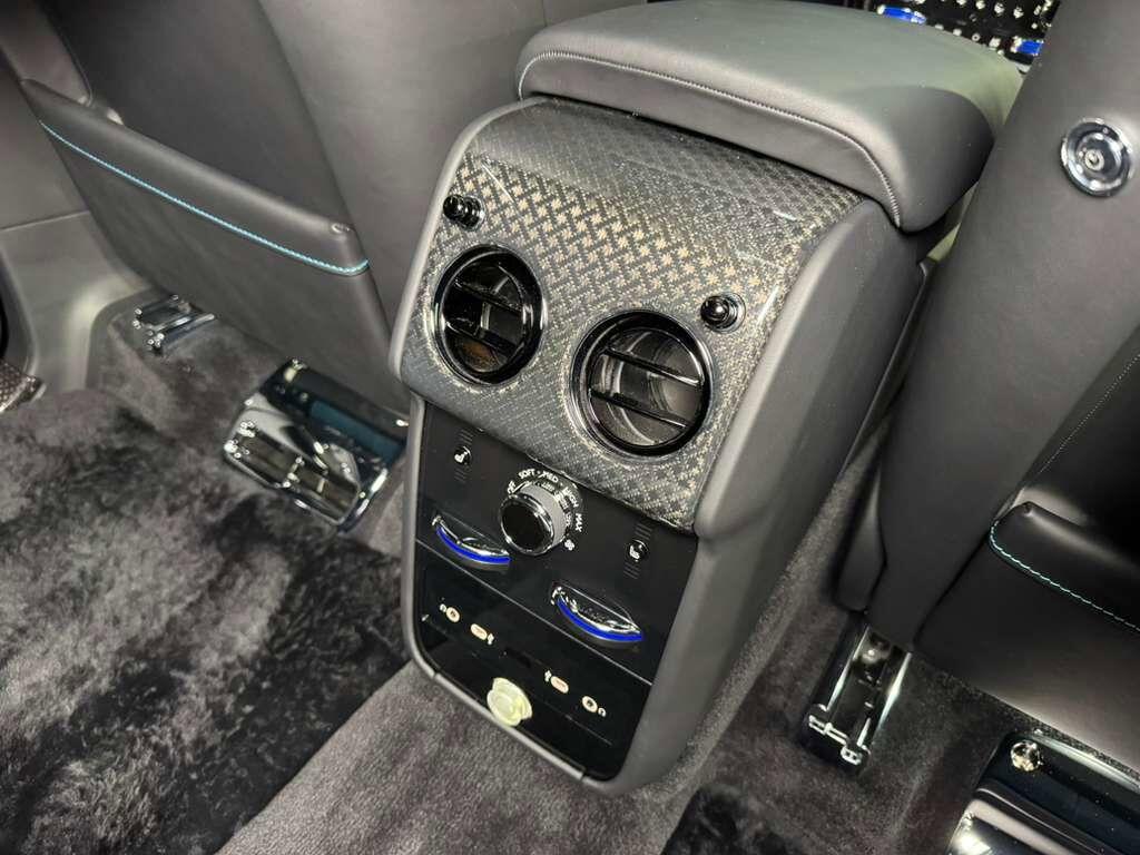 Rolls-Royce Cullinan - Thumbnail 15