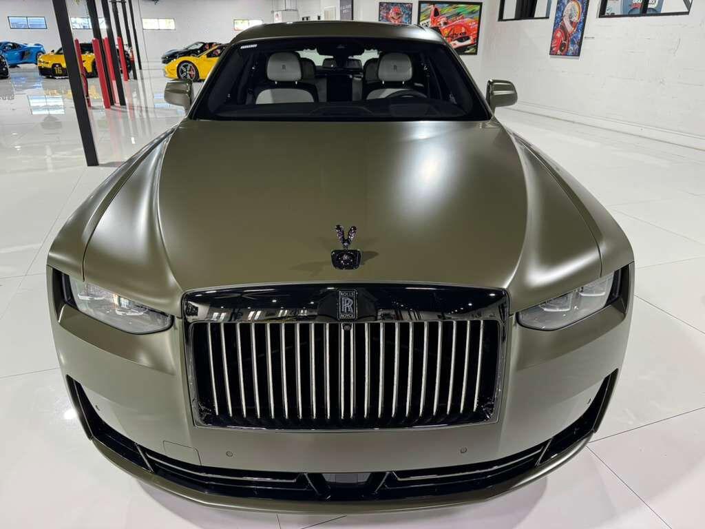 Rolls-Royce Ghost - Thumbnail 2