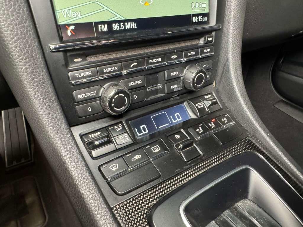 Porsche 911 - Thumbnail 18