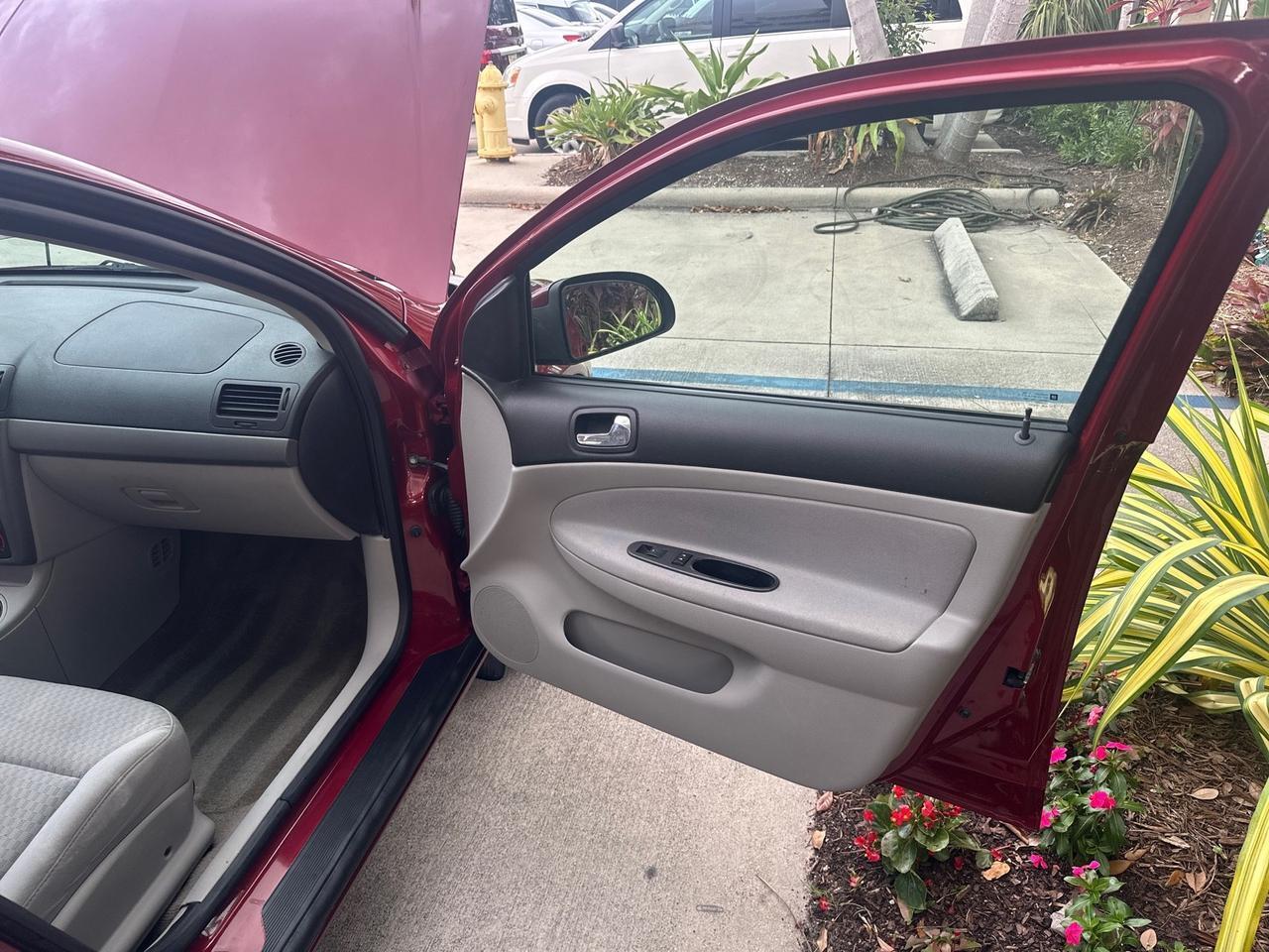 Chevrolet Cobalt - Thumbnail 16