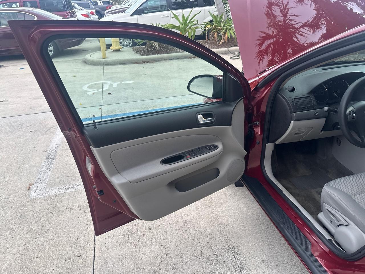 Chevrolet Cobalt - Thumbnail 11