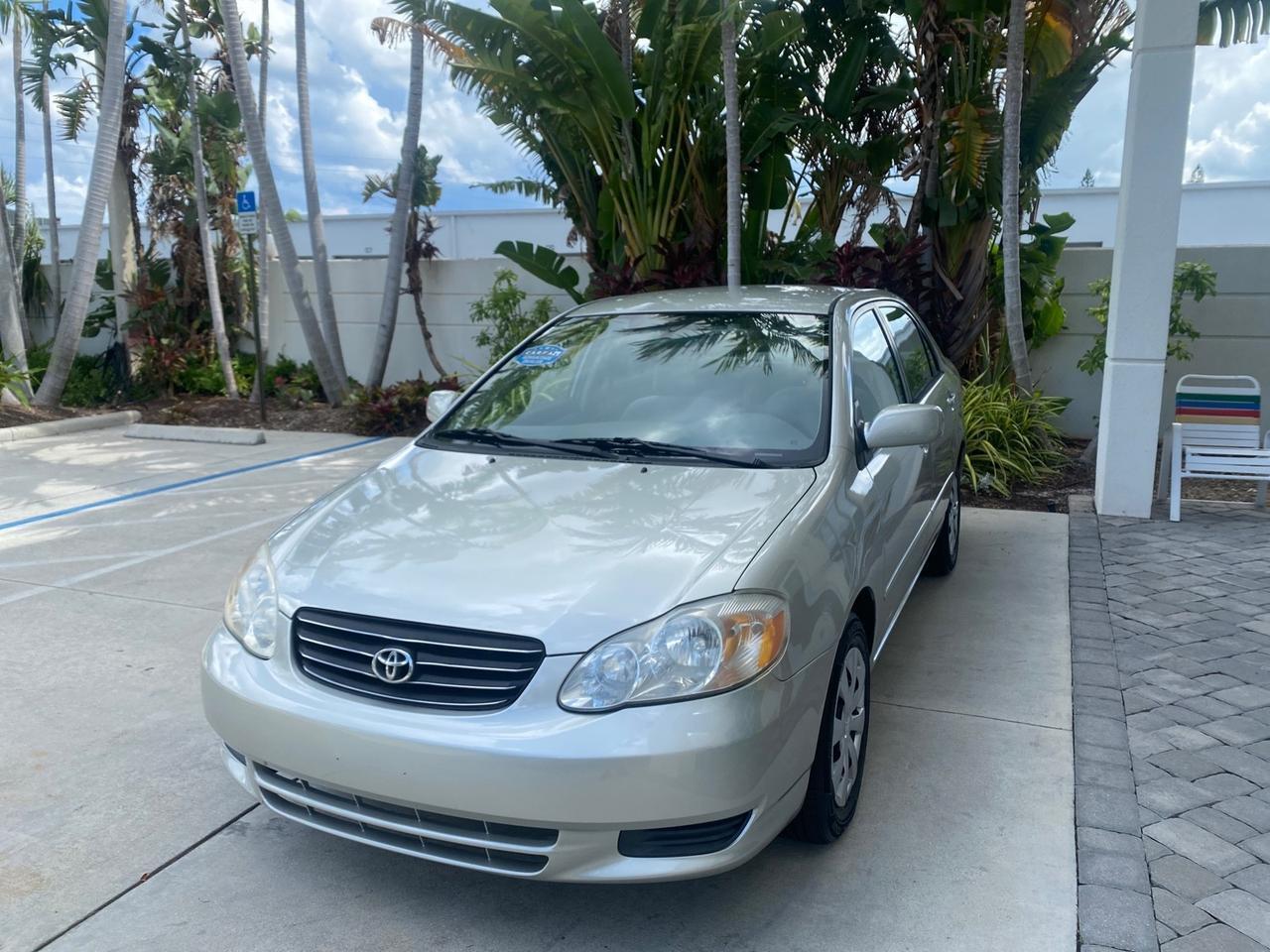 Toyota Corolla - Thumbnail 4