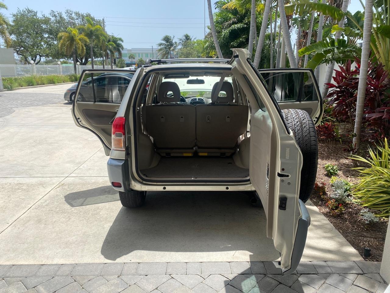 Toyota RAV4 - Thumbnail 16